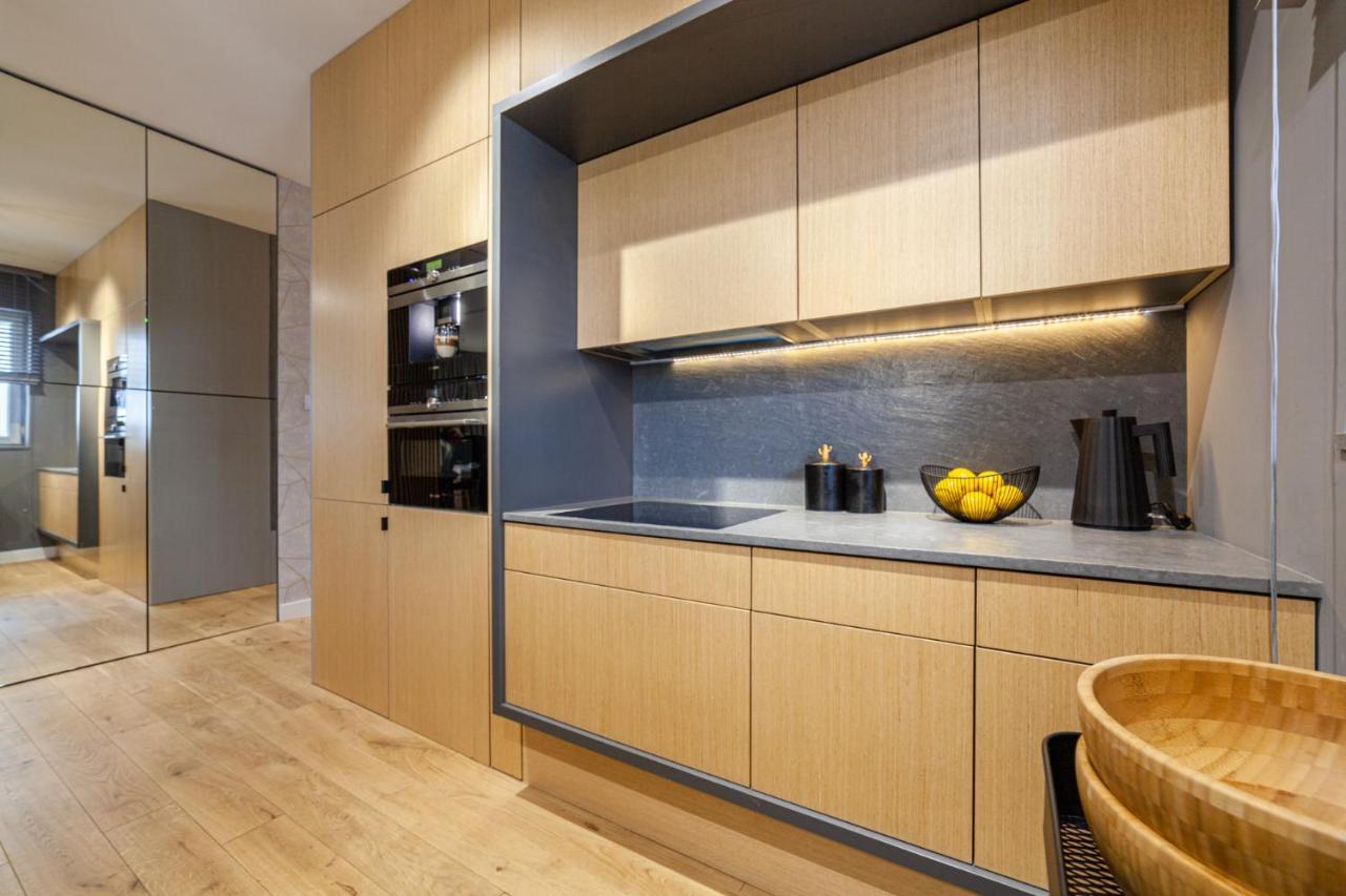 Apartament Nad Jeziorem Dlugim Lesna # 28 オルシュティン エクステリア 写真