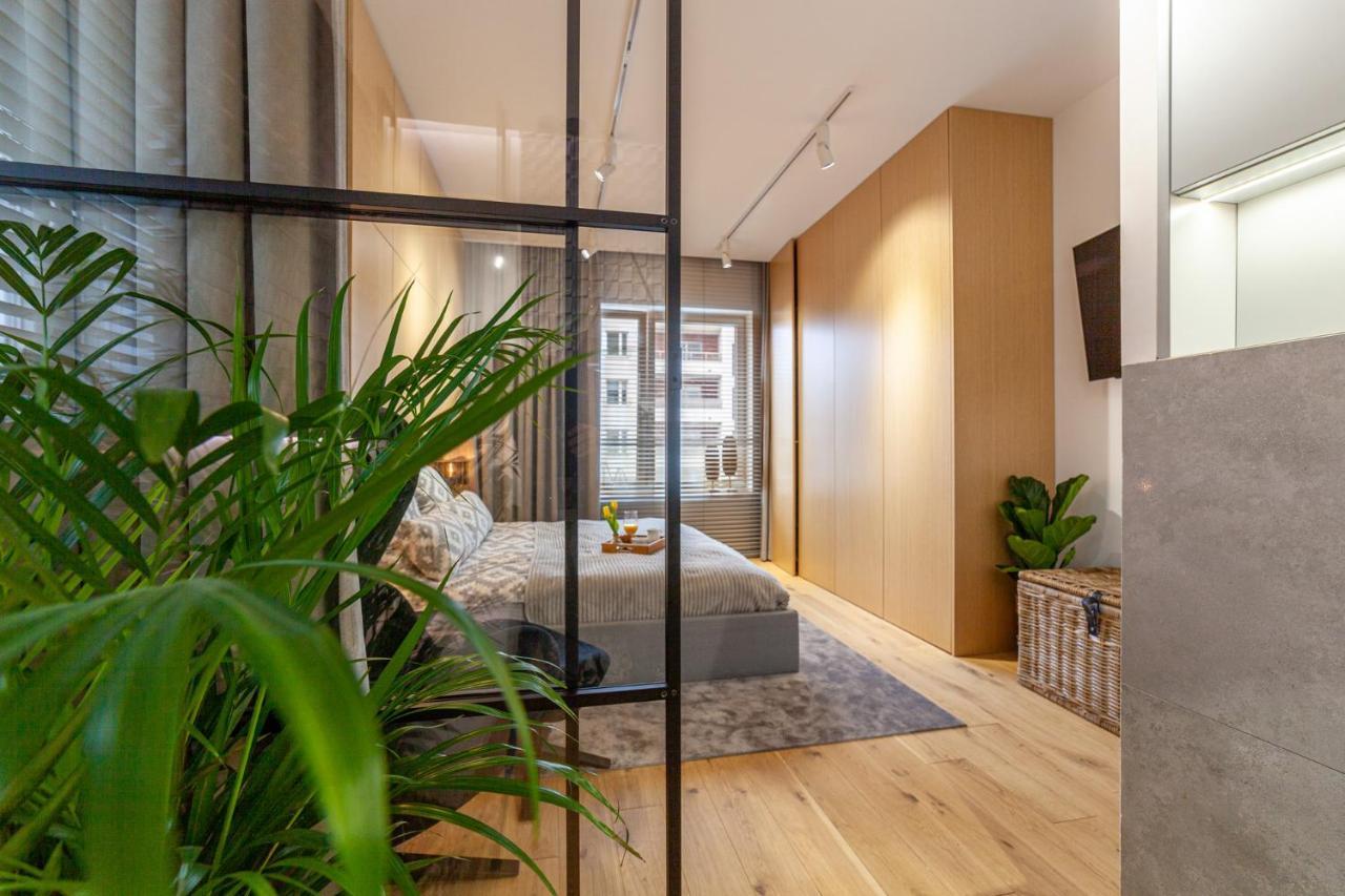 Apartament Nad Jeziorem Dlugim Lesna # 28 オルシュティン エクステリア 写真