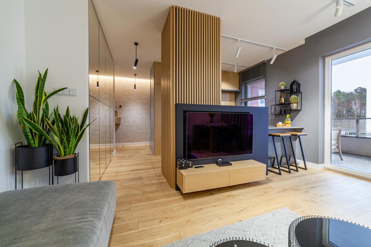 Apartament Nad Jeziorem Dlugim Lesna # 28 オルシュティン エクステリア 写真