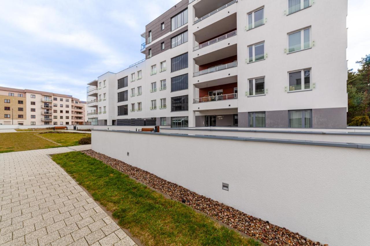 Apartament Nad Jeziorem Dlugim Lesna # 28 オルシュティン エクステリア 写真