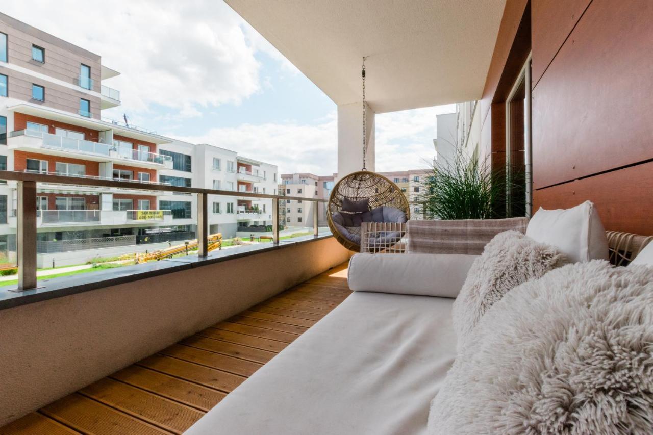 Apartament Nad Jeziorem Dlugim Lesna # 28 オルシュティン エクステリア 写真