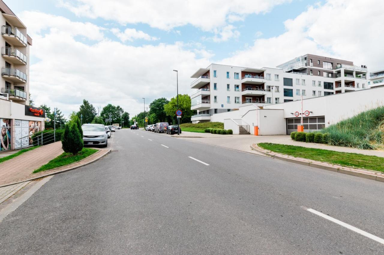 Apartament Nad Jeziorem Dlugim Lesna # 28 オルシュティン エクステリア 写真