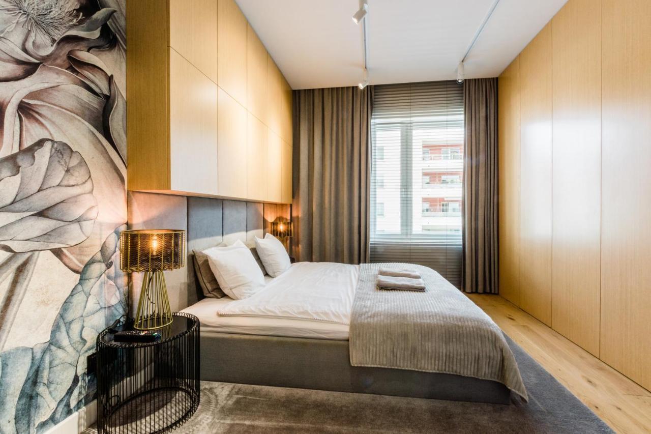 Apartament Nad Jeziorem Dlugim Lesna # 28 オルシュティン エクステリア 写真