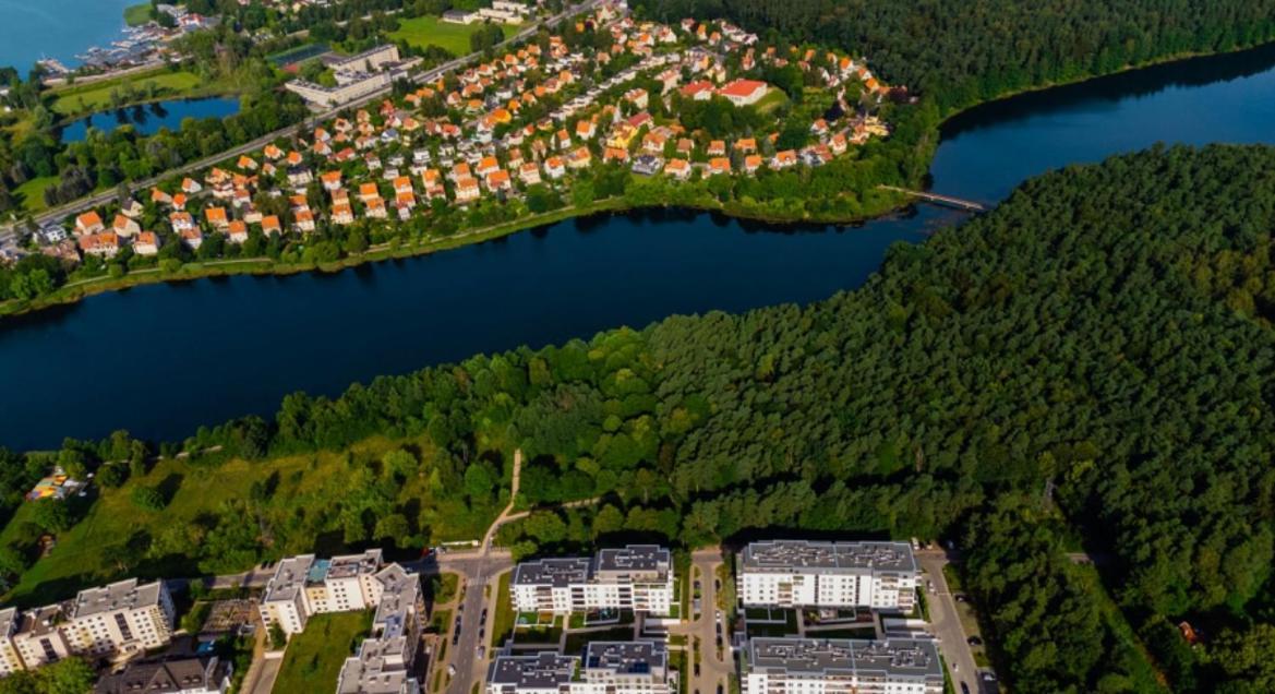 Apartament Nad Jeziorem Dlugim Lesna # 28 オルシュティン エクステリア 写真